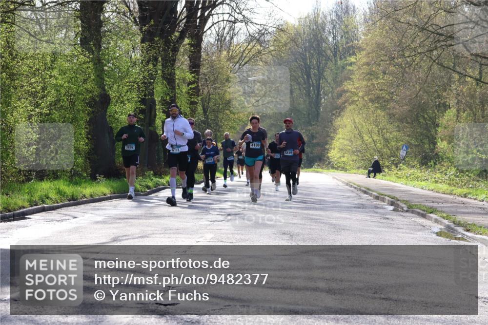 12.04.2026 - 45. Internationalen Wilhelmsburger Insellauf Yannick Fuchs http://msf.ph/oto/9482377 12.04.2026 10:30:44 Laufen 3892, 2711, 5038, 4180, 5416 meine-sportfotos.de