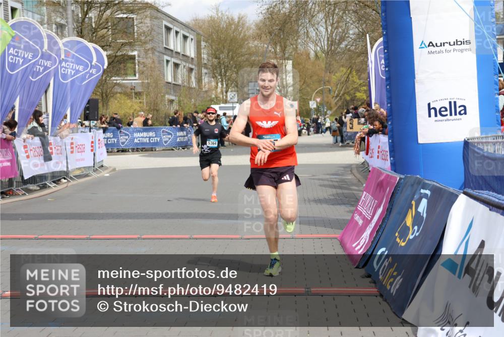12.04.2026 - 45. Internationalen Wilhelmsburger Insellauf Strokosch-Dieckow http://msf.ph/oto/9482419 12.04.2026 12:48:21 Ziel 5607, 5364 meine-sportfotos.de