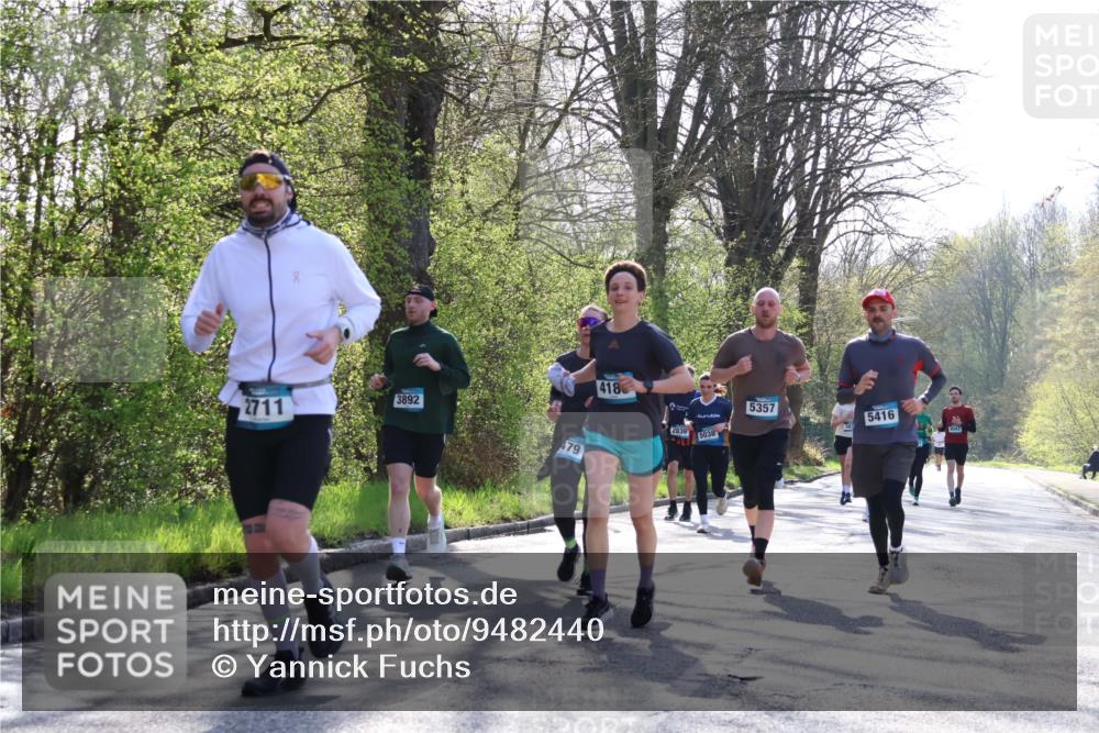 12.04.2026 - 45. Internationalen Wilhelmsburger Insellauf Yannick Fuchs http://msf.ph/oto/9482440 12.04.2026 10:30:50 Laufen 3892, 2711, 479, 418, 2836, 5038, 5357, 5416, 4042 meine-sportfotos.de