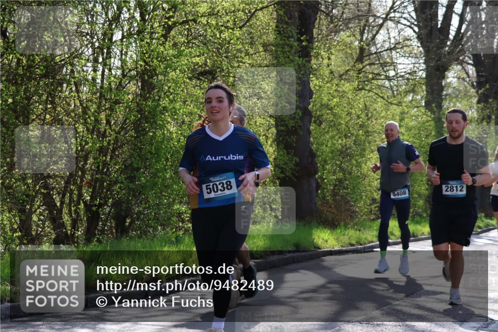 12.04.2026 - 45. Internationalen Wilhelmsburger Insellauf Yannick Fuchs http://msf.ph/oto/9482489 12.04.2026 10:30:54 Laufen 5038, 7, 5408, 2812 meine-sportfotos.de