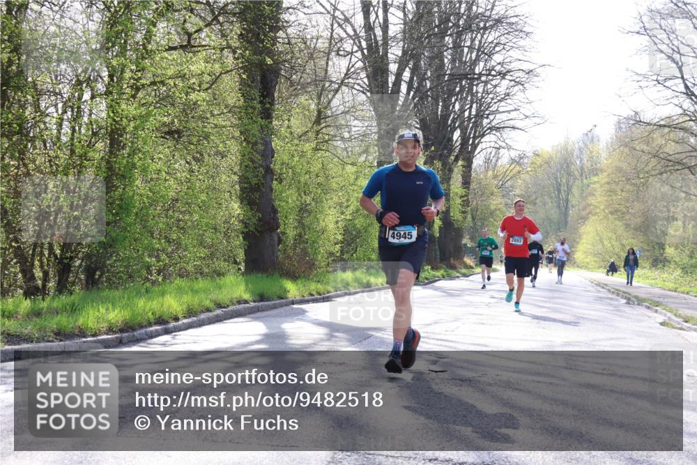 12.04.2026 - 45. Internationalen Wilhelmsburger Insellauf Yannick Fuchs http://msf.ph/oto/9482518 12.04.2026 10:23:12 Laufen 4945, 2893 meine-sportfotos.de