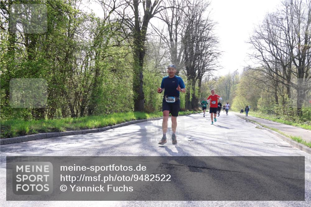 12.04.2026 - 45. Internationalen Wilhelmsburger Insellauf Yannick Fuchs http://msf.ph/oto/9482522 12.04.2026 10:23:13 Laufen 4945, 2893 meine-sportfotos.de