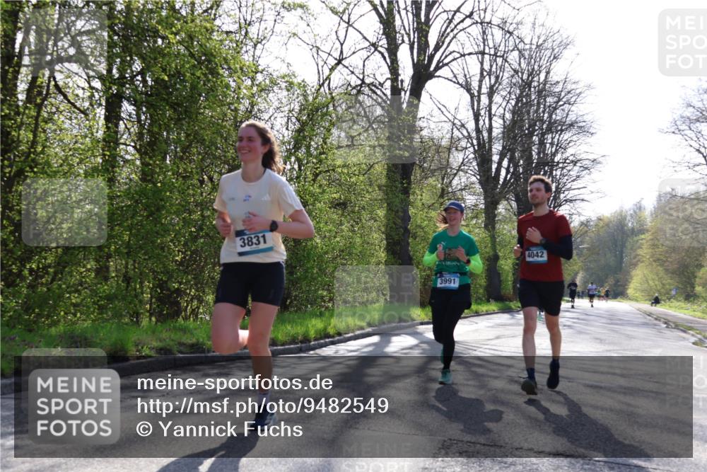 12.04.2026 - 45. Internationalen Wilhelmsburger Insellauf Yannick Fuchs http://msf.ph/oto/9482549 12.04.2026 10:30:58 Laufen 3831, 3991, 4042 meine-sportfotos.de