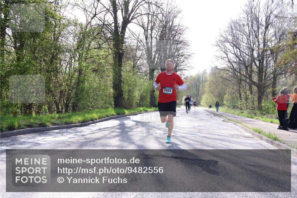 12.04.2026 - 45. Internationalen Wilhelmsburger Insellauf Yannick Fuchs http://msf.ph/oto/9482556 12.04.2026 10:23:16 Laufen 2893 meine-sportfotos.de