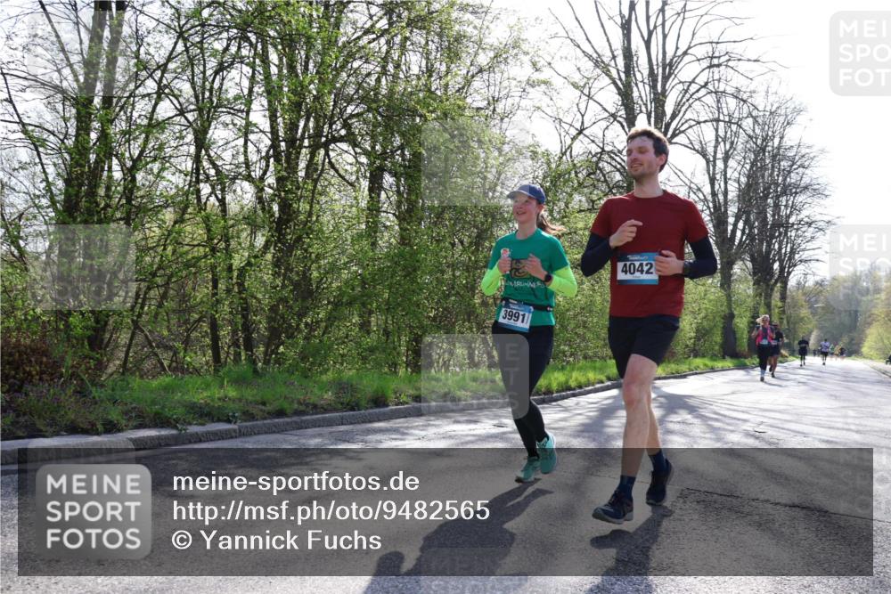 12.04.2026 - 45. Internationalen Wilhelmsburger Insellauf Yannick Fuchs http://msf.ph/oto/9482565 12.04.2026 10:31:00 Laufen 4042, 3991 meine-sportfotos.de