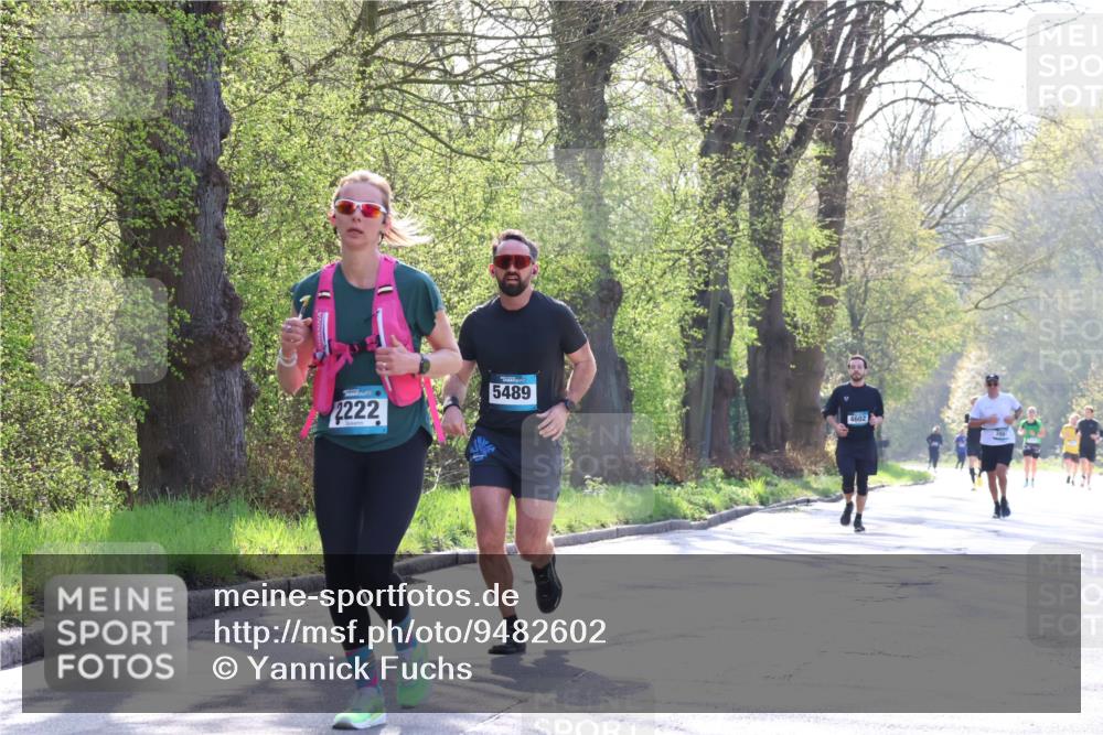 12.04.2026 - 45. Internationalen Wilhelmsburger Insellauf Yannick Fuchs http://msf.ph/oto/9482602 12.04.2026 10:31:03 Laufen 2222, 5489, 4602 meine-sportfotos.de
