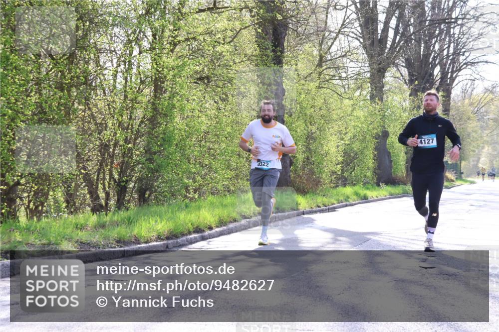 12.04.2026 - 45. Internationalen Wilhelmsburger Insellauf Yannick Fuchs http://msf.ph/oto/9482627 12.04.2026 10:23:22 Laufen 4322, 4127 meine-sportfotos.de