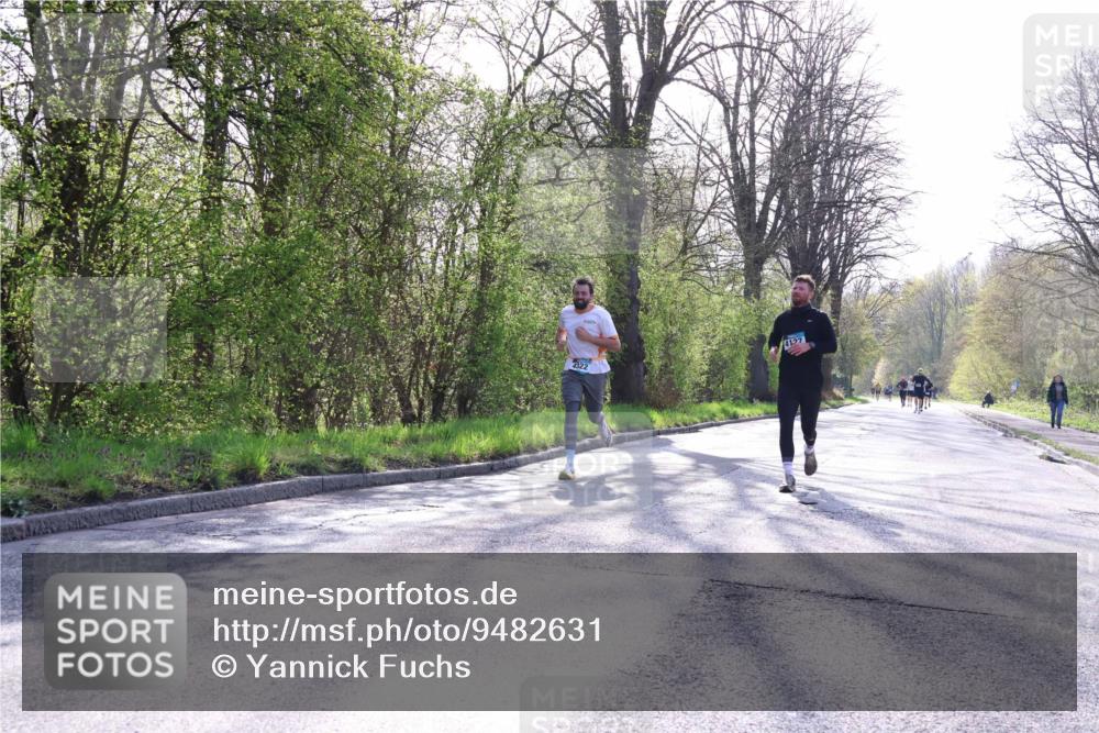 12.04.2026 - 45. Internationalen Wilhelmsburger Insellauf Yannick Fuchs http://msf.ph/oto/9482631 12.04.2026 10:23:22 Laufen 4322, 4127 meine-sportfotos.de