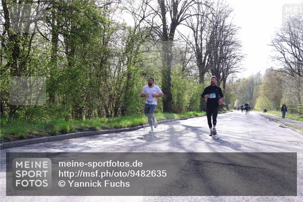 12.04.2026 - 45. Internationalen Wilhelmsburger Insellauf Yannick Fuchs http://msf.ph/oto/9482635 12.04.2026 10:23:22 Laufen 4322, 4127 meine-sportfotos.de