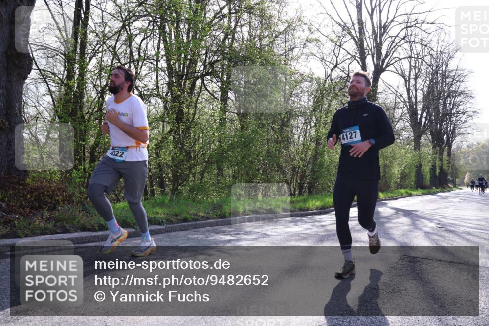 12.04.2026 - 45. Internationalen Wilhelmsburger Insellauf Yannick Fuchs http://msf.ph/oto/9482652 12.04.2026 10:23:24 Laufen 4322, 4127 meine-sportfotos.de