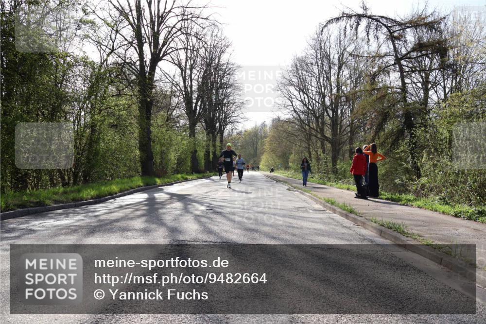 12.04.2026 - 45. Internationalen Wilhelmsburger Insellauf Yannick Fuchs http://msf.ph/oto/9482664 12.04.2026 10:23:32 Laufen  meine-sportfotos.de