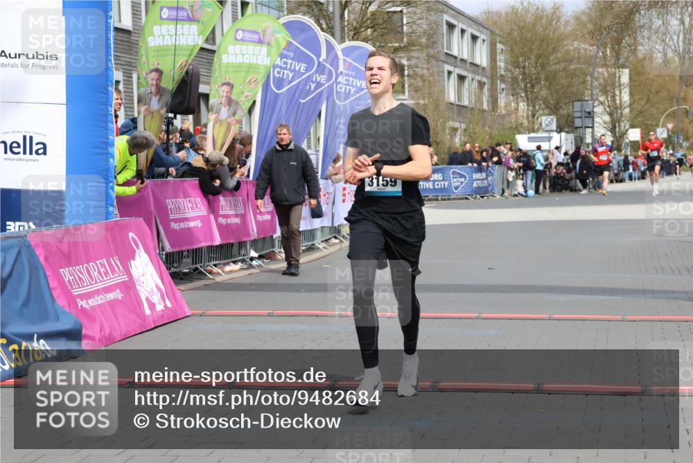 12.04.2026 - 45. Internationalen Wilhelmsburger Insellauf Strokosch-Dieckow http://msf.ph/oto/9482684 12.04.2026 12:48:52 Ziel 3159 meine-sportfotos.de