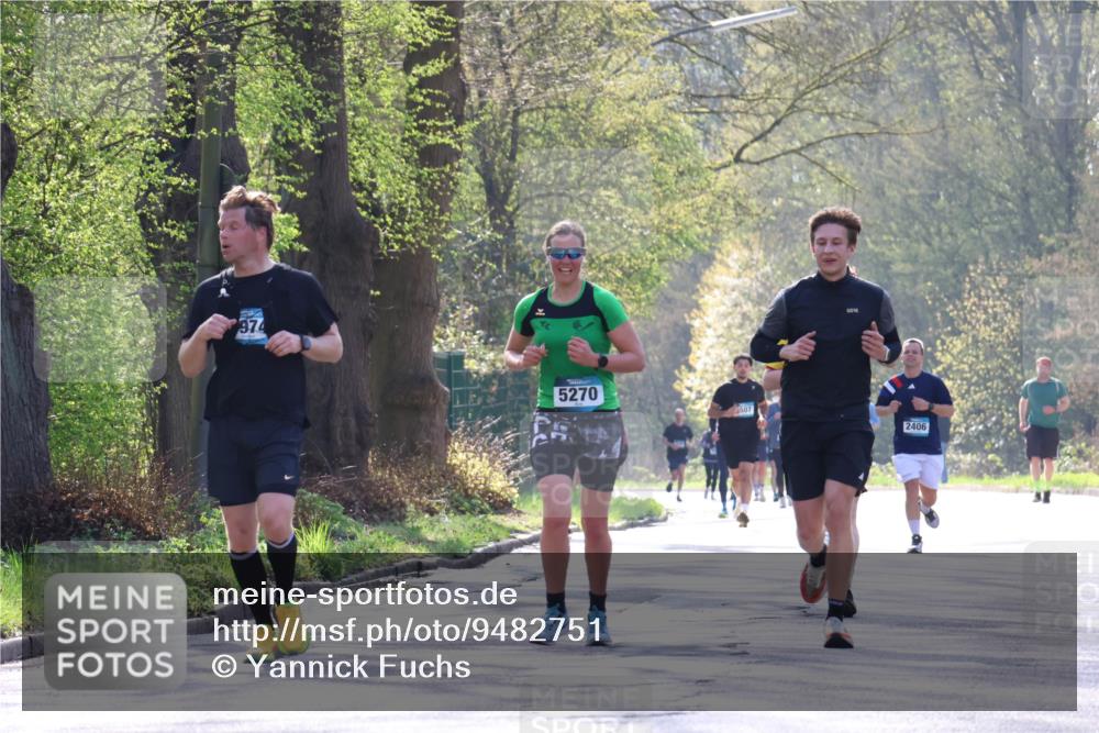 12.04.2026 - 45. Internationalen Wilhelmsburger Insellauf Yannick Fuchs http://msf.ph/oto/9482751 12.04.2026 10:31:17 Laufen 974, 5270, 2406 meine-sportfotos.de