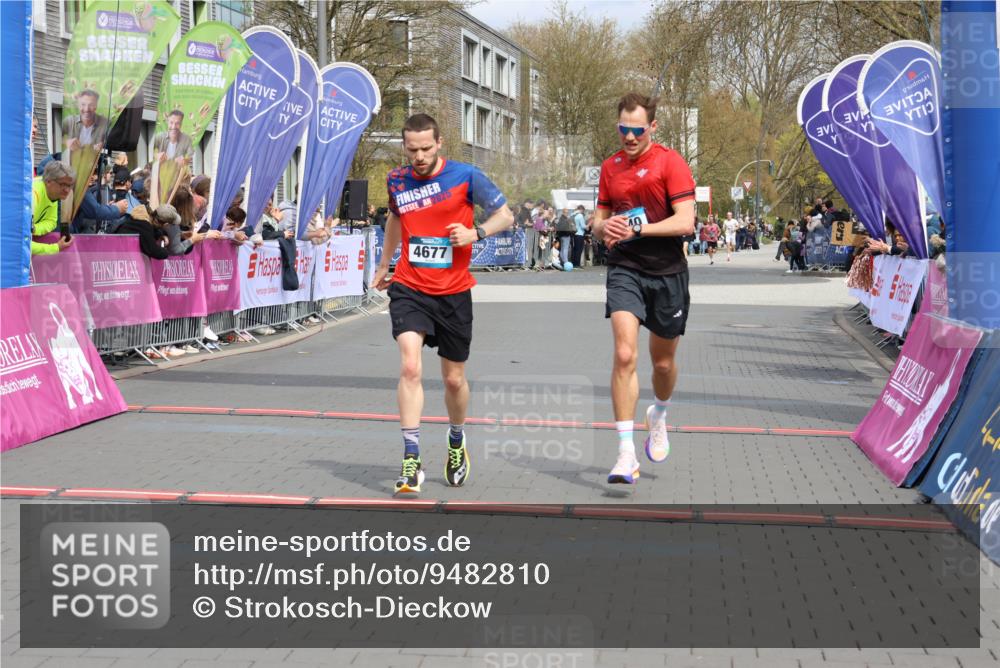 12.04.2026 - 45. Internationalen Wilhelmsburger Insellauf Strokosch-Dieckow http://msf.ph/oto/9482810 12.04.2026 12:49:00 Ziel 4677, 4240 meine-sportfotos.de