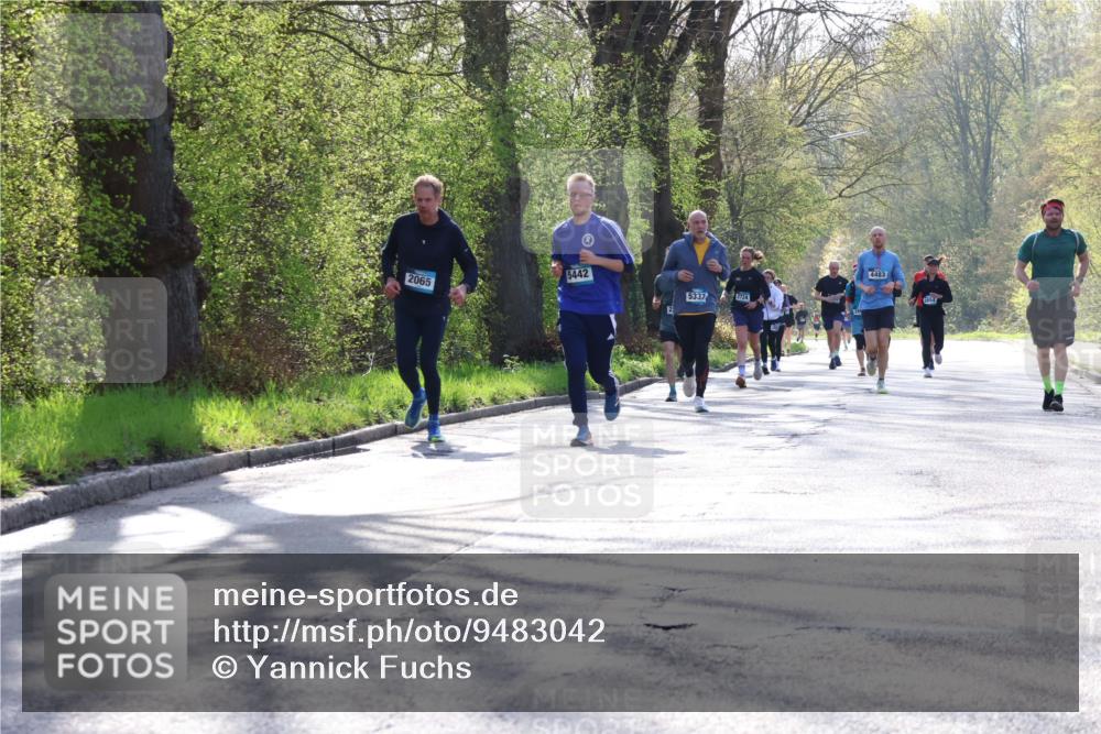 12.04.2026 - 45. Internationalen Wilhelmsburger Insellauf Yannick Fuchs http://msf.ph/oto/9483042 12.04.2026 10:31:44 Laufen 5442, 2065, 5337, 2724, 4483 meine-sportfotos.de