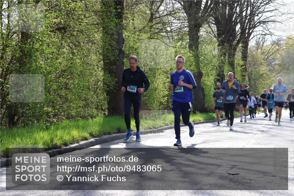 12.04.2026 - 45. Internationalen Wilhelmsburger Insellauf Yannick Fuchs http://msf.ph/oto/9483065 12.04.2026 10:31:46 Laufen 2065, 5442, 2500, 5337, 2869, 4483 meine-sportfotos.de