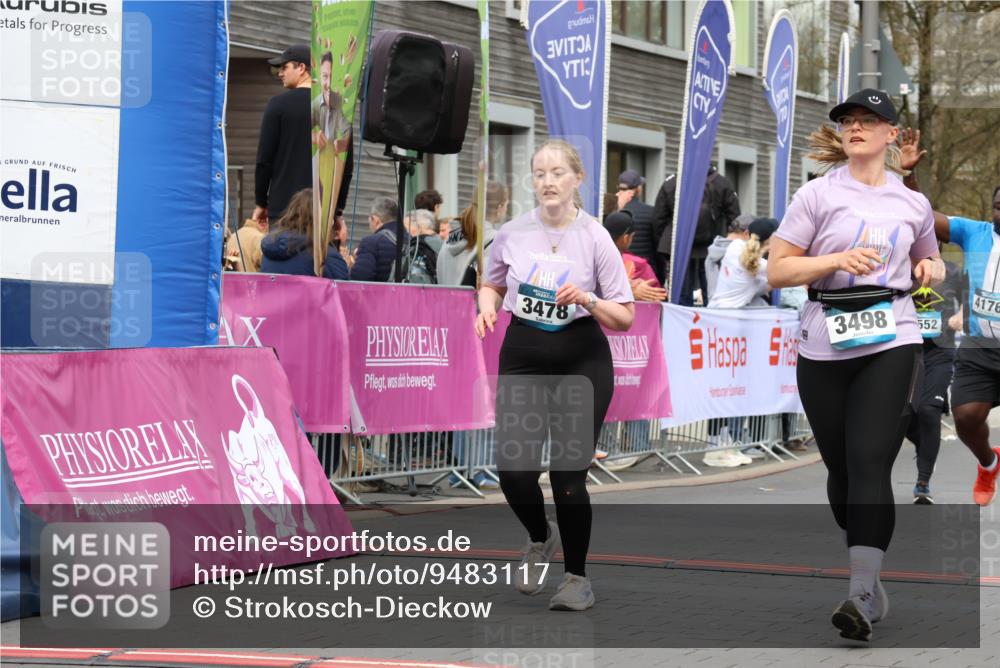 12.04.2026 - 45. Internationalen Wilhelmsburger Insellauf Strokosch-Dieckow http://msf.ph/oto/9483117 12.04.2026 13:23:48 Ziel 3336, 3783, 3498, 3478, 4176, 5505 meine-sportfotos.de