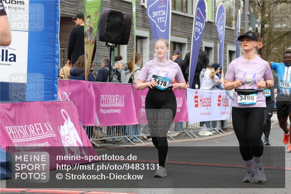 12.04.2026 - 45. Internationalen Wilhelmsburger Insellauf Strokosch-Dieckow http://msf.ph/oto/9483131 12.04.2026 13:23:48 Ziel 3336, 3783, 3498, 3478, 4176, 5505 meine-sportfotos.de