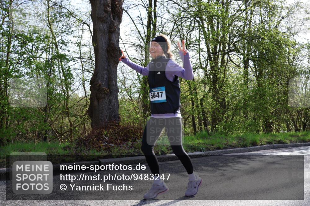 12.04.2026 - 45. Internationalen Wilhelmsburger Insellauf Yannick Fuchs http://msf.ph/oto/9483247 12.04.2026 10:32:01 Laufen 5647 meine-sportfotos.de