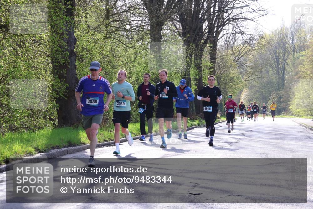 12.04.2026 - 45. Internationalen Wilhelmsburger Insellauf Yannick Fuchs http://msf.ph/oto/9483344 12.04.2026 10:32:11 Laufen 3086, 2039, 309, 4615, 5705 meine-sportfotos.de