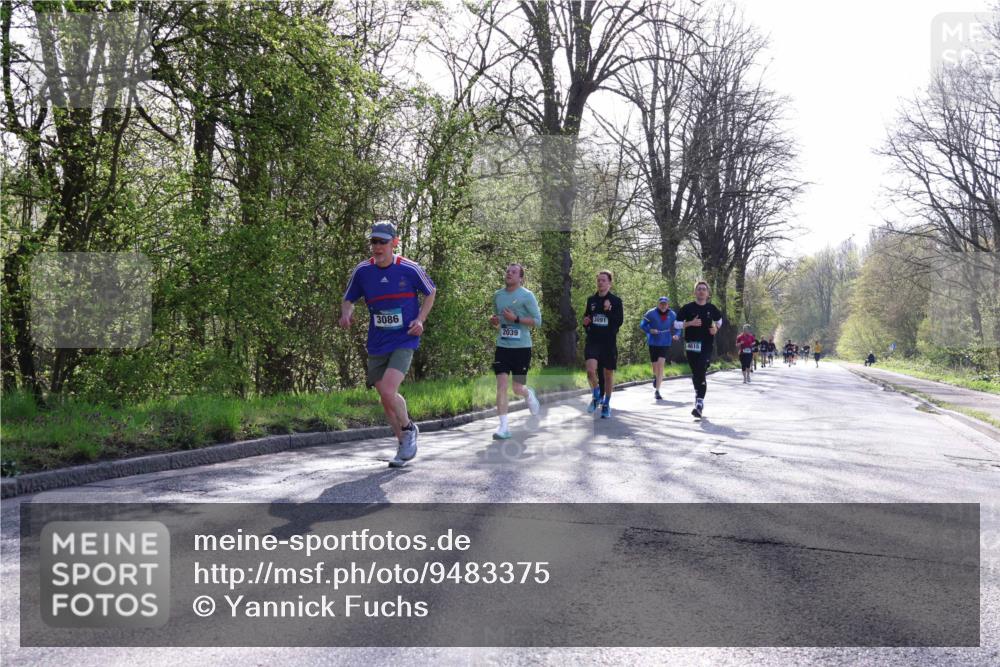 12.04.2026 - 45. Internationalen Wilhelmsburger Insellauf Yannick Fuchs http://msf.ph/oto/9483375 12.04.2026 10:32:13 Laufen 3086, 2039, 3091, 4615 meine-sportfotos.de