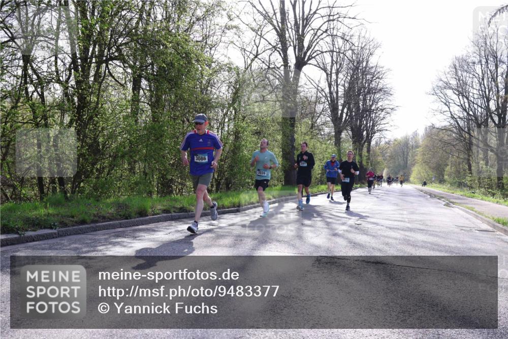 12.04.2026 - 45. Internationalen Wilhelmsburger Insellauf Yannick Fuchs http://msf.ph/oto/9483377 12.04.2026 10:32:13 Laufen 3086, 2039, 3091, 4615 meine-sportfotos.de