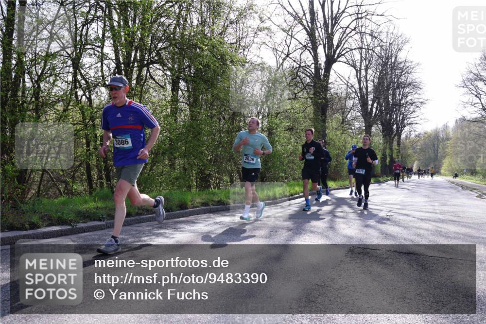 12.04.2026 - 45. Internationalen Wilhelmsburger Insellauf Yannick Fuchs http://msf.ph/oto/9483390 12.04.2026 10:32:14 Laufen 3086, 2039, 3091, 4615 meine-sportfotos.de