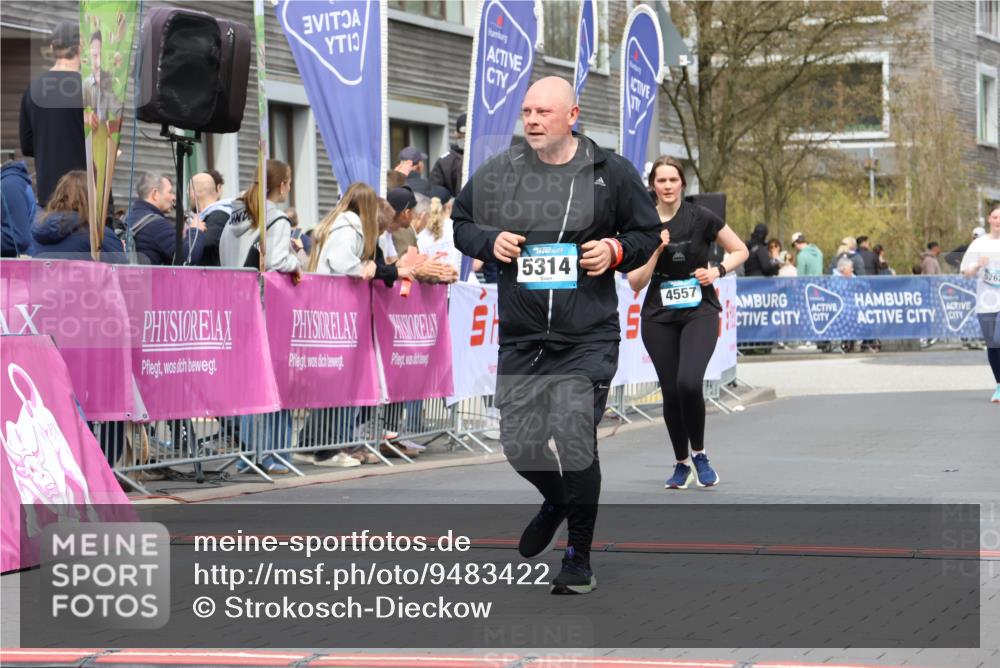 12.04.2026 - 45. Internationalen Wilhelmsburger Insellauf Strokosch-Dieckow http://msf.ph/oto/9483422 12.04.2026 13:23:18 Ziel 5314, 4557 meine-sportfotos.de