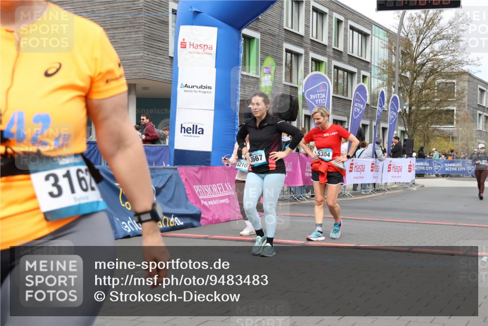 12.04.2026 - 45. Internationalen Wilhelmsburger Insellauf Strokosch-Dieckow http://msf.ph/oto/9483483 12.04.2026 13:23:00 Ziel 3667, 5304, 4210, 4014 meine-sportfotos.de