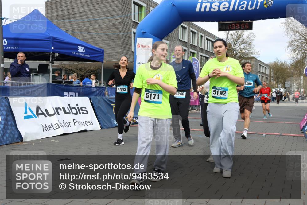 12.04.2026 - 45. Internationalen Wilhelmsburger Insellauf Strokosch-Dieckow http://msf.ph/oto/9483534 12.04.2026 13:22:55 Ziel 2246, 5192, 5171, 3162, 4443, 4442, 3746, 5290, 3057, 3667, 5304, 4210 meine-sportfotos.de