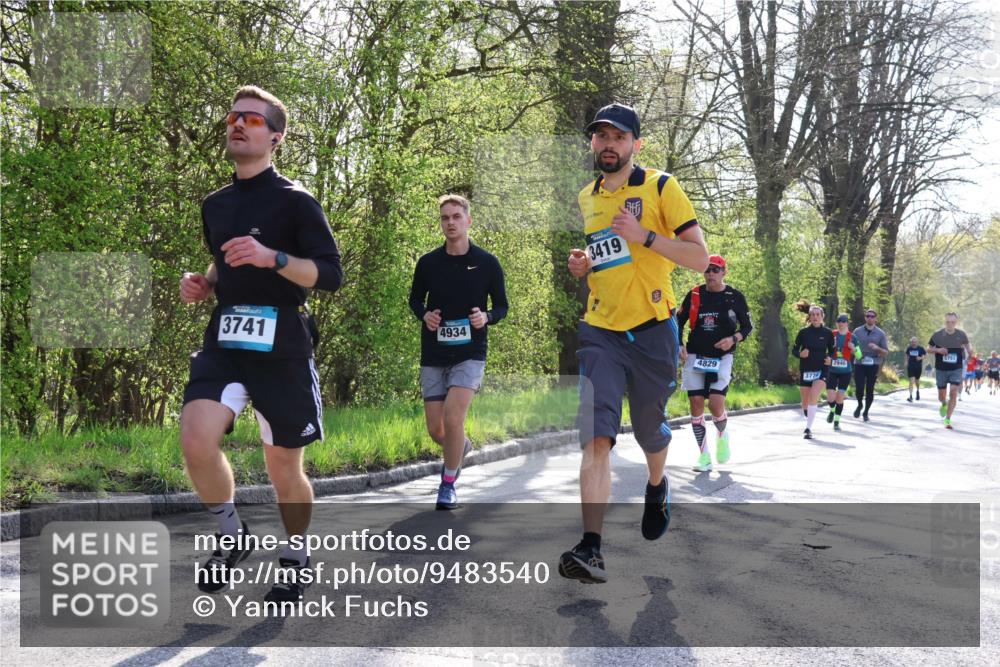 12.04.2026 - 45. Internationalen Wilhelmsburger Insellauf Yannick Fuchs http://msf.ph/oto/9483540 12.04.2026 10:32:30 Laufen 3741, 4934, 3419, 4829, 3772, 2940, 5751 meine-sportfotos.de
