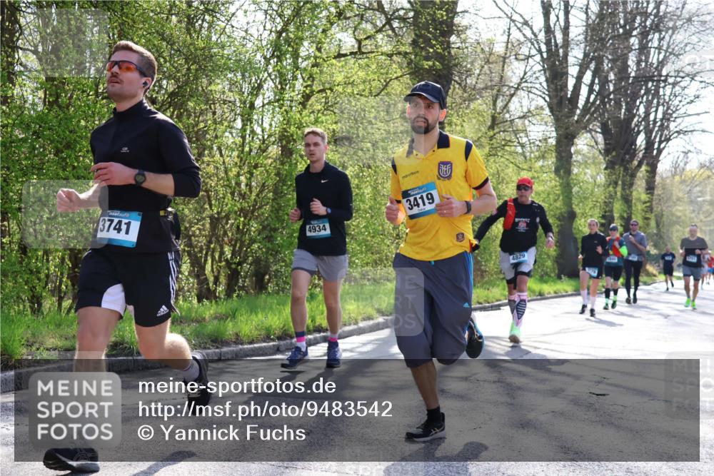 12.04.2026 - 45. Internationalen Wilhelmsburger Insellauf Yannick Fuchs http://msf.ph/oto/9483542 12.04.2026 10:32:30 Laufen 3741, 4934, 3419, 4829, 5940 meine-sportfotos.de