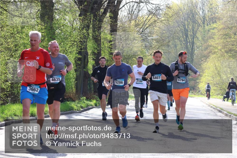12.04.2026 - 45. Internationalen Wilhelmsburger Insellauf Yannick Fuchs http://msf.ph/oto/9483713 12.04.2026 10:32:47 Laufen 3662, 4635, 5407, 2189, 5286, 3334, 5794 meine-sportfotos.de