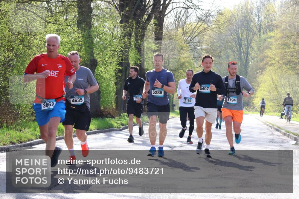 12.04.2026 - 45. Internationalen Wilhelmsburger Insellauf Yannick Fuchs http://msf.ph/oto/9483721 12.04.2026 10:32:47 Laufen 3662, 4635, 5286, 5607, 2189, 5407, 5794 meine-sportfotos.de