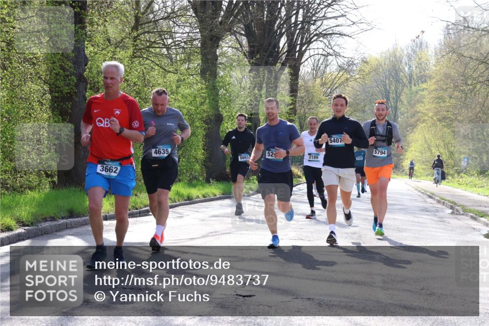 12.04.2026 - 45. Internationalen Wilhelmsburger Insellauf Yannick Fuchs http://msf.ph/oto/9483737 12.04.2026 10:32:48 Laufen 3662, 4635, 52, 5697, 2189, 5407, 3334, 5794 meine-sportfotos.de