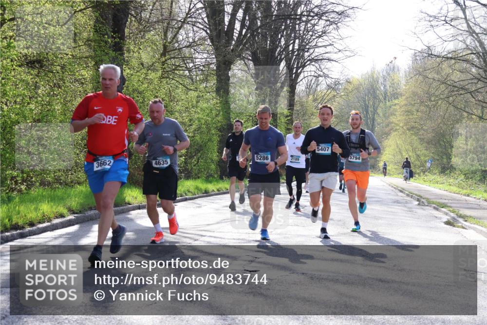 12.04.2026 - 45. Internationalen Wilhelmsburger Insellauf Yannick Fuchs http://msf.ph/oto/9483744 12.04.2026 10:32:49 Laufen 3662, 5407, 5286, 5794, 2189, 4635 meine-sportfotos.de