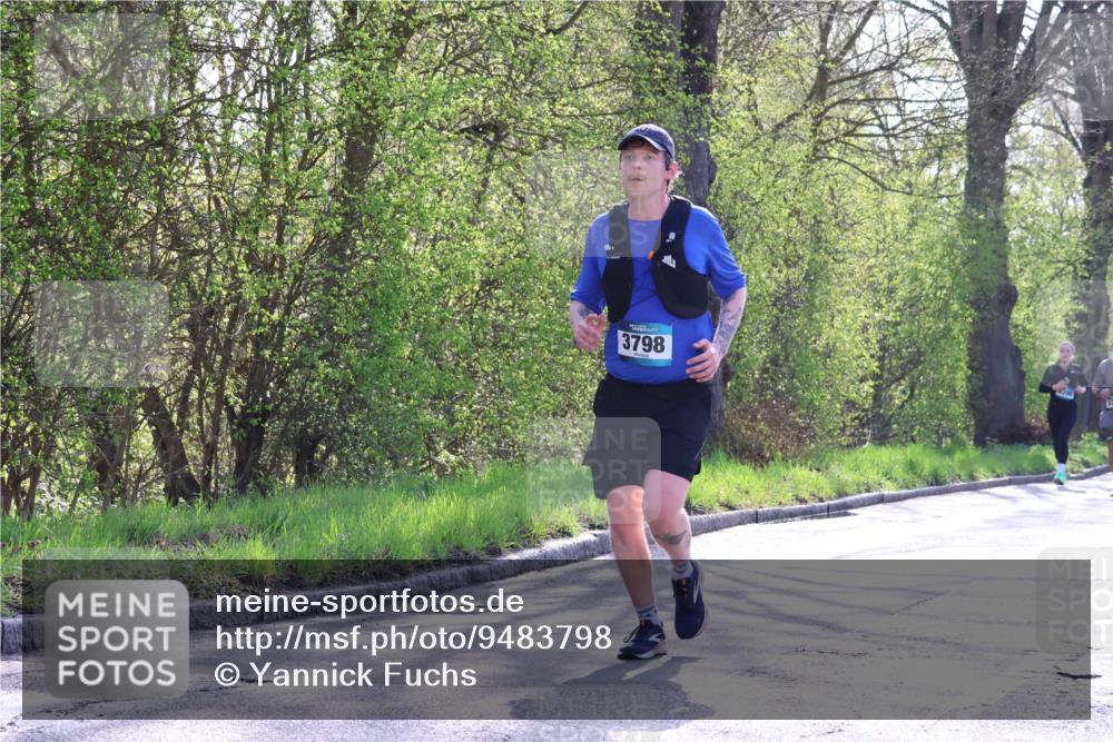 12.04.2026 - 45. Internationalen Wilhelmsburger Insellauf Yannick Fuchs http://msf.ph/oto/9483798 12.04.2026 10:45:42 Laufen 3798 meine-sportfotos.de