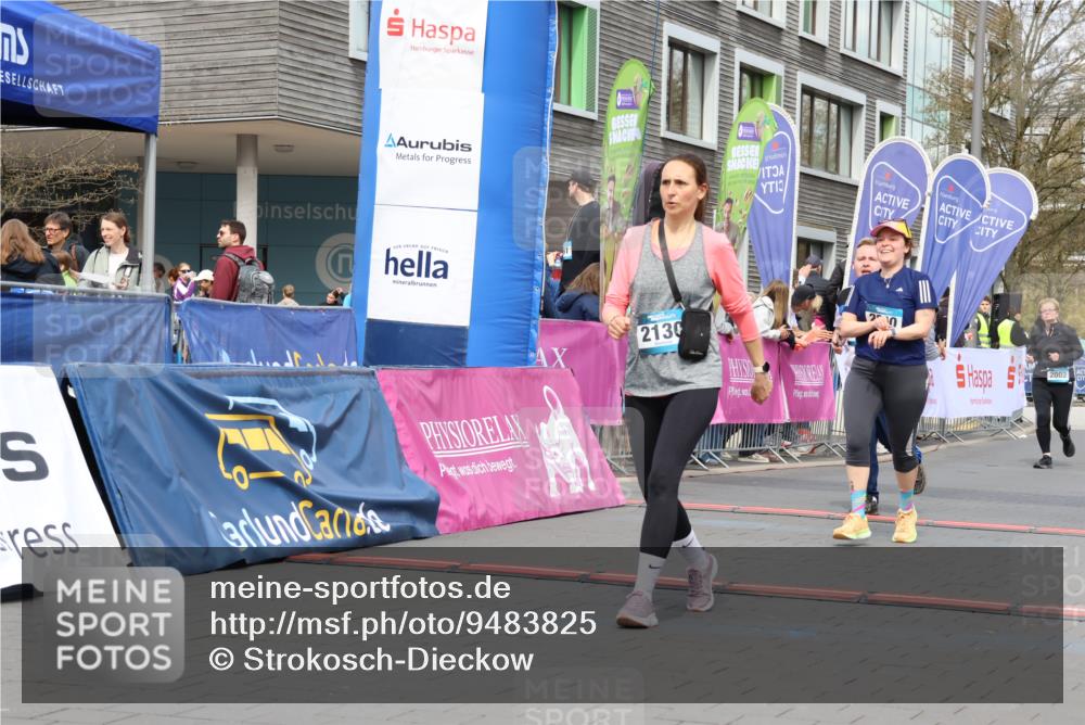 12.04.2026 - 45. Internationalen Wilhelmsburger Insellauf Strokosch-Dieckow http://msf.ph/oto/9483825 12.04.2026 13:22:28 Ziel 2552, 2130, 2840, 3998, 5462, 5205, 4809, 2002 meine-sportfotos.de