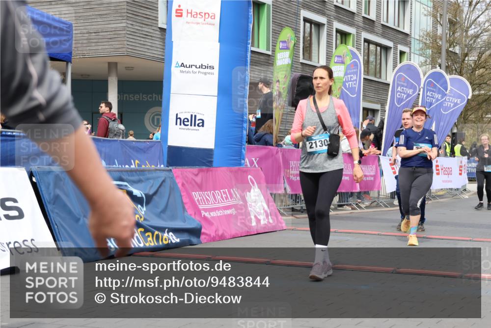 12.04.2026 - 45. Internationalen Wilhelmsburger Insellauf Strokosch-Dieckow http://msf.ph/oto/9483844 12.04.2026 13:22:27 Ziel 2552, 2130, 2840, 3998, 5462, 5205, 4809 meine-sportfotos.de
