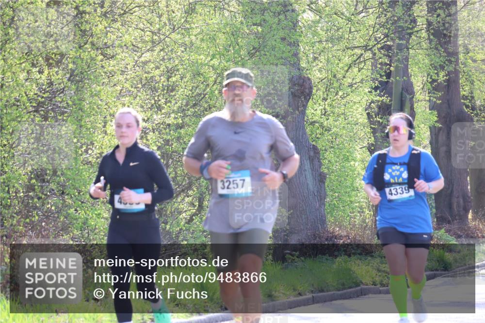 12.04.2026 - 45. Internationalen Wilhelmsburger Insellauf Yannick Fuchs http://msf.ph/oto/9483866 12.04.2026 10:45:46 Laufen 45, 3257, 4339 meine-sportfotos.de