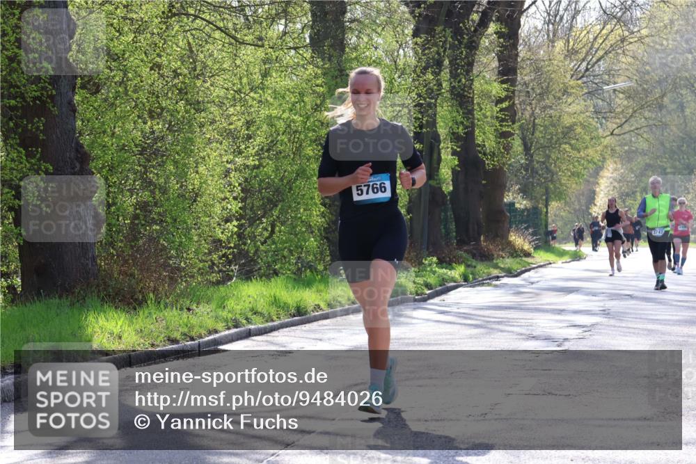 12.04.2026 - 45. Internationalen Wilhelmsburger Insellauf Yannick Fuchs http://msf.ph/oto/9484026 12.04.2026 10:33:12 Laufen 5766, 3747, 490 meine-sportfotos.de