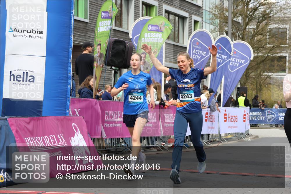 12.04.2026 - 45. Internationalen Wilhelmsburger Insellauf Strokosch-Dieckow http://msf.ph/oto/9484046 12.04.2026 13:22:10 Ziel 4017, 3676 meine-sportfotos.de