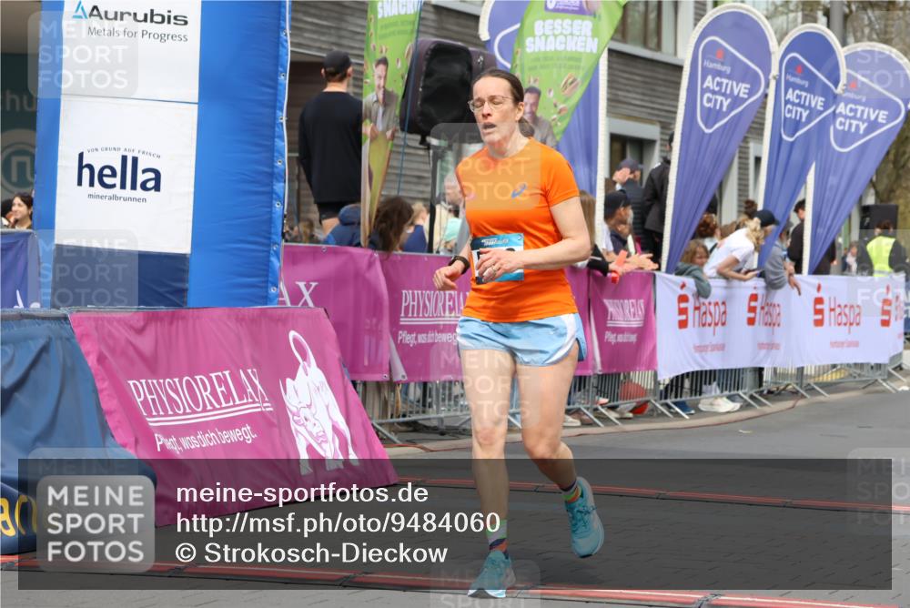12.04.2026 - 45. Internationalen Wilhelmsburger Insellauf Strokosch-Dieckow http://msf.ph/oto/9484060 12.04.2026 13:22:07 Ziel 5482, 4017 meine-sportfotos.de