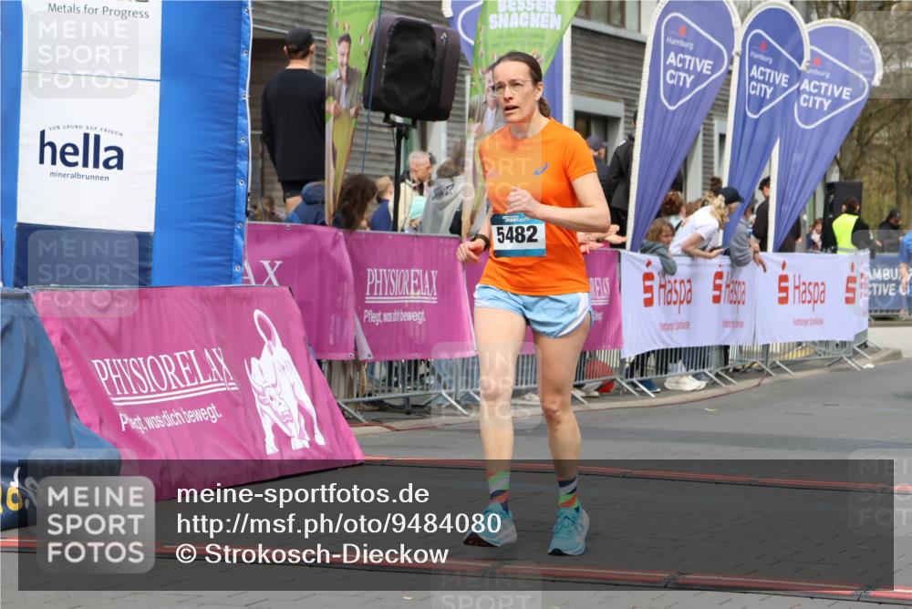 12.04.2026 - 45. Internationalen Wilhelmsburger Insellauf Strokosch-Dieckow http://msf.ph/oto/9484080 12.04.2026 13:22:06 Ziel 5482, 4017 meine-sportfotos.de