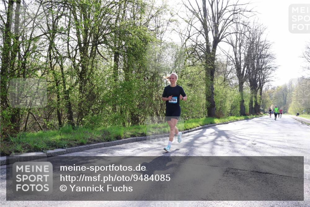 12.04.2026 - 45. Internationalen Wilhelmsburger Insellauf Yannick Fuchs http://msf.ph/oto/9484085 12.04.2026 10:33:15 Laufen 5766 meine-sportfotos.de
