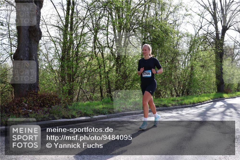 12.04.2026 - 45. Internationalen Wilhelmsburger Insellauf Yannick Fuchs http://msf.ph/oto/9484095 12.04.2026 10:33:15 Laufen 5766 meine-sportfotos.de