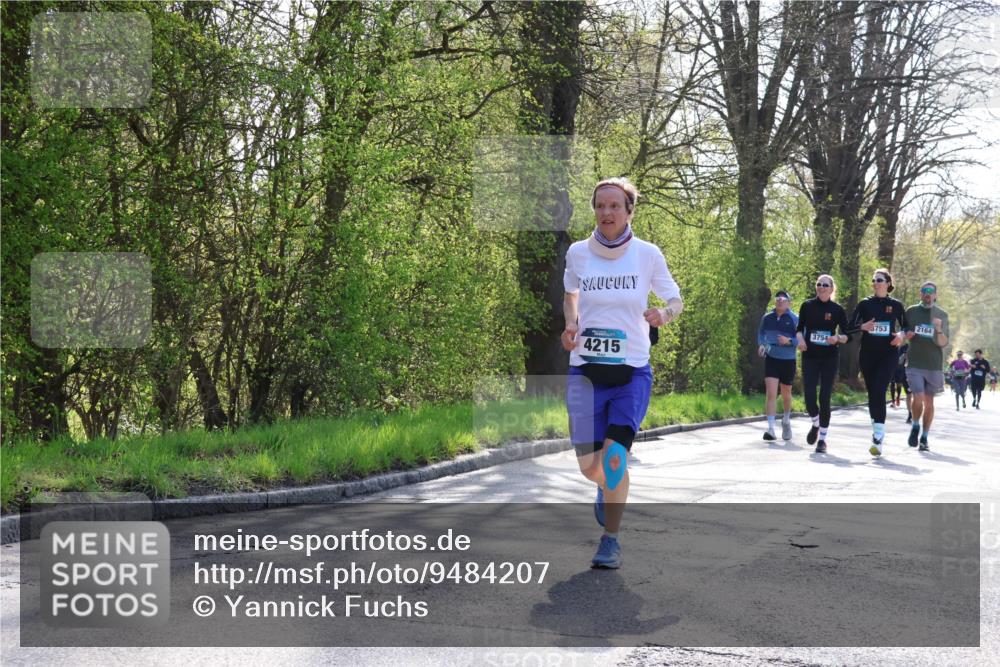 12.04.2026 - 45. Internationalen Wilhelmsburger Insellauf Yannick Fuchs http://msf.ph/oto/9484207 12.04.2026 10:45:55 Laufen 4215, 38, 3753, 2164, 3754 meine-sportfotos.de