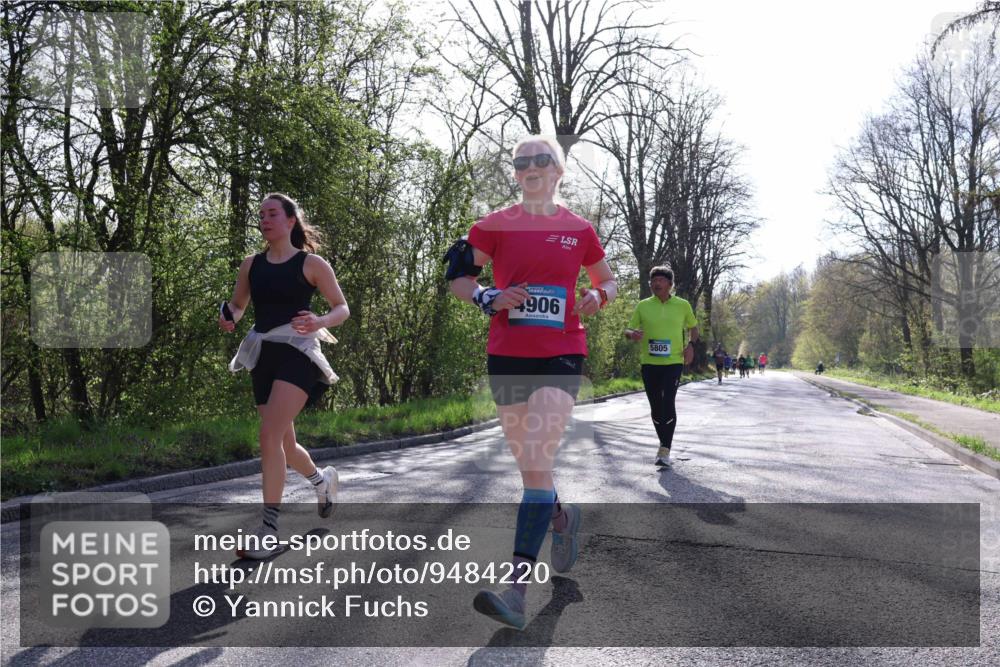 12.04.2026 - 45. Internationalen Wilhelmsburger Insellauf Yannick Fuchs http://msf.ph/oto/9484220 12.04.2026 10:33:29 Laufen 906, 5805 meine-sportfotos.de