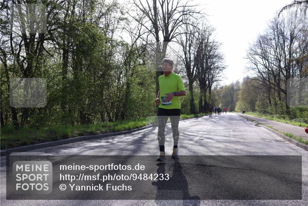 12.04.2026 - 45. Internationalen Wilhelmsburger Insellauf Yannick Fuchs http://msf.ph/oto/9484233 12.04.2026 10:33:30 Laufen 5805 meine-sportfotos.de