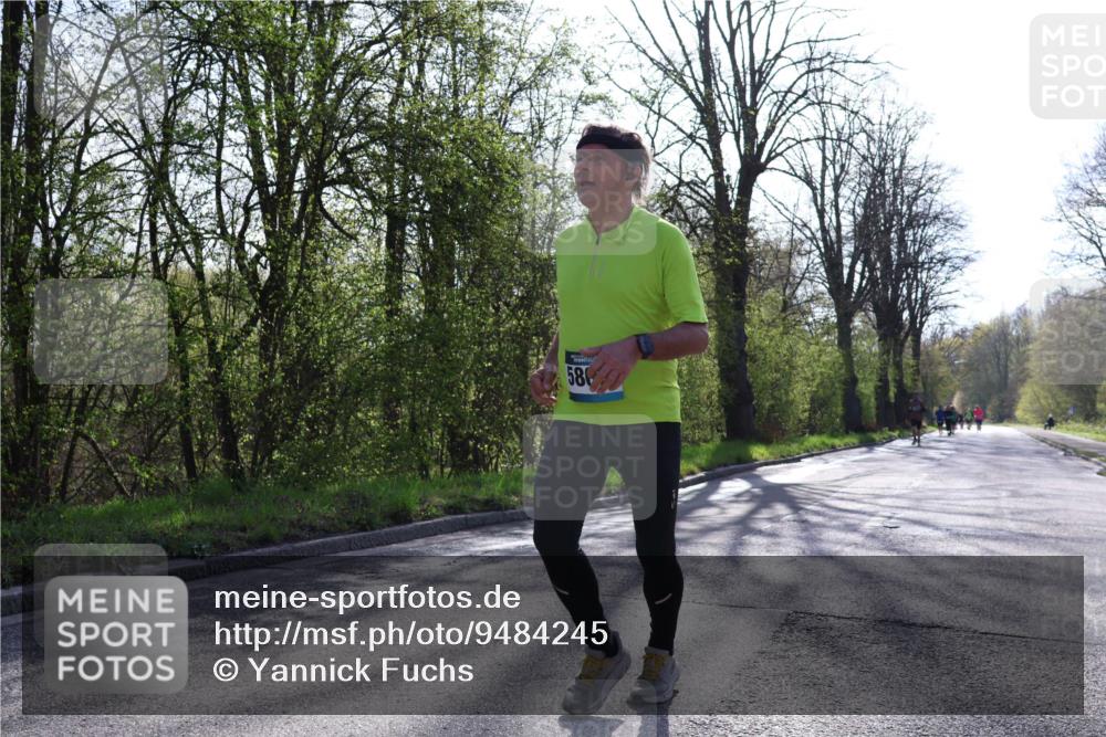 12.04.2026 - 45. Internationalen Wilhelmsburger Insellauf Yannick Fuchs http://msf.ph/oto/9484245 12.04.2026 10:33:31 Laufen 586 meine-sportfotos.de